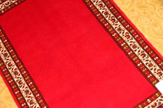 赤い色のトルケマン手織りペルシャ絨毯無地58556