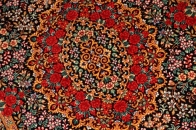 バラいっぱい高級クムシルクペルシャ絨毯56037