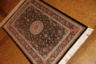 暖かい色彩の玄関マット手織りペルシャ絨毯クム産56052