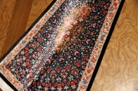 とても綺麗な花模様のシルク手織りペルシャ56007