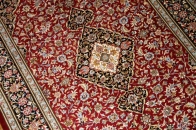 センターラグペルシャカーペット、クムシルクイラン輸入48076