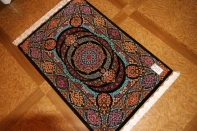 迫力のあるシルクの玄関マット手織りペルシャ57010