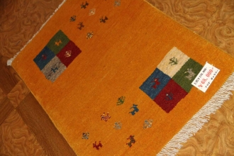 ペルシャ手織りギャッベ