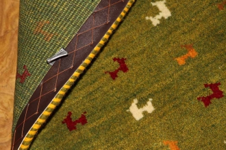 細かい織り方のギャッベ