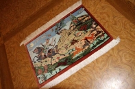 クムシルクのハンティングデザインペルシャ絨毯50013