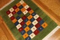 グリーンギャッベのチェスト模様の玄関マット手織り18865