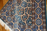 ペルシャ絨毯イスファハンゴンバディーデザインブルー3190001