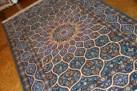 ペルシャ絨毯イスファハンゴンバディーデザインブルー3190001