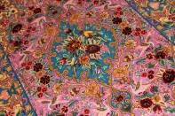 イスファハン産手織りペルシャ絨毯、高級ラグの直輸入311700