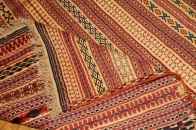 細かいキリムのデザインカラート産地ウール30476