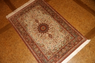 玄関ホール絨毯のハンドメイドシルクペルシャクム産56091