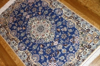 あこがれの色彩ナインブルー玄関マット手織りペルシャ絨毯21186、イラン製
