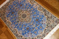 ペルシャ絨毯 ナイン 玄関マット135x85、お買い得ペルシャ絨毯 