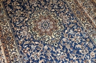 ブルーカーペットのナイン産地ハンドメイドペルシャ絨毯3276