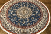 丸いセンターラグペルシャ絨毯、円形のブルー色ナイン産1810156