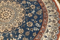 丸いセンターラグペルシャ絨毯、円形のブルー色ナイン産1810156