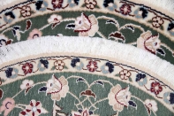 円形な手織りペルシャ絨毯ナイングリーン28648