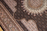 とてもかっこいいデザインの手織りペルシャ絨毯57049