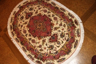 高級手織りペルシャ絨毯タブリーズ楕円形2437591