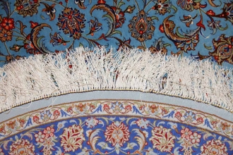 シルクの丸い形カシャーン産地手織りペルシャ絨毯2438631