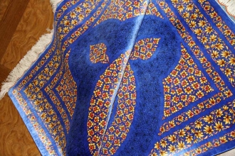 最高級手織りシルクペルシャ絨毯玄関マットクム248369