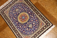 マンションの玄関マット、クムシルクペルシャ絨毯ブルー60039