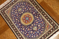 マンションの玄関マット、クムシルクペルシャ絨毯ブルー60039