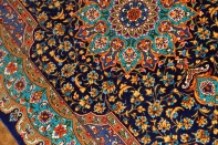 クムシルク手織りペルシャ絨毯ブルー色玄関マット75139