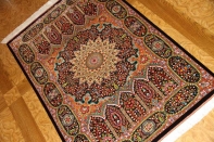 高級手織りペルシャ絨毯クムシルクの珍しいデザイン玄関マット60029