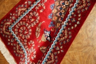 赤いペルシャ絨毯の玄関マットマンションサイズクムシルク60036