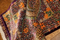 最高級手織りセンターラグ、クムシルクのペルシャ絨毯60022