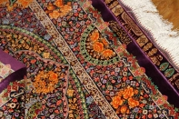 最高級手織りセンターラグ、クムシルクのペルシャ絨毯60022