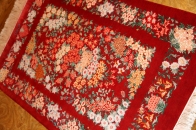 赤い花の絨毯手織りクムペルシャ50025