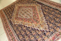 キリムのリビングサイズセネ産地ウールイランキリム6209