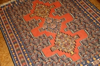 高級ペルシャキリムのセネ産地センターラグ84000