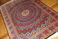 最高級手織りバラデザインシルクペルシャ絨毯クム産60051