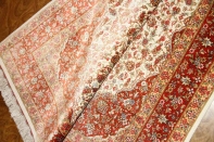 イラン製ペルシャ絨毯クムシルクのセンターラグ60026