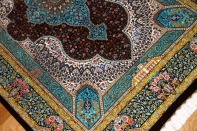 シルクのペルシャラグ高品質手織りイラン製絨毯60008