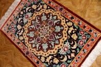 ミニシルクペルシャカーペット手織りクム20769