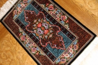 小さい玄関マットとても高品質の手織りペルシャ絨毯クムシルク60056