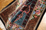 小さい玄関マットとても高品質の手織りペルシャ絨毯クムシルク60056