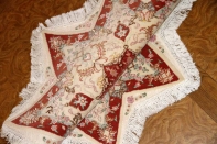 星形の手織りペルシャ絨毯とても珍しい形23315