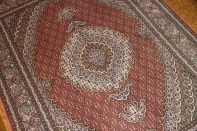 人気デザインマヒ模様タブリーズ産地ラグ57046