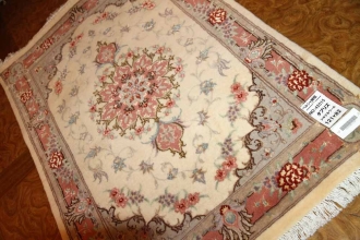 ペルシャ絨毯、おしゃれ玄関マットタブリーズ42015