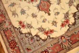 ペルシャ絨毯、おしゃれ玄関マットタブリーズ42015