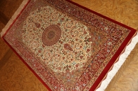 ハイクオリティーシルクの手織り玄関マットクム産地ペルシャ絨毯59095