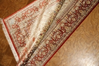 絹のラグマット手織りシルクペルシャ絨毯メダリオン56090