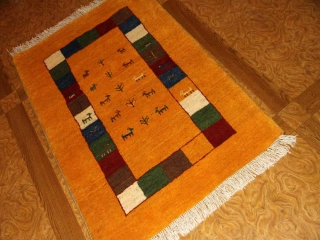 羊毛ウールの高級細かい織り方のギャッベ188113